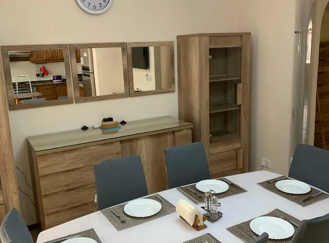 Cloud 9 * Ghajnsielem